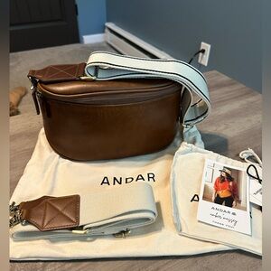 Andar Waymaker Leather Crossbody Bag